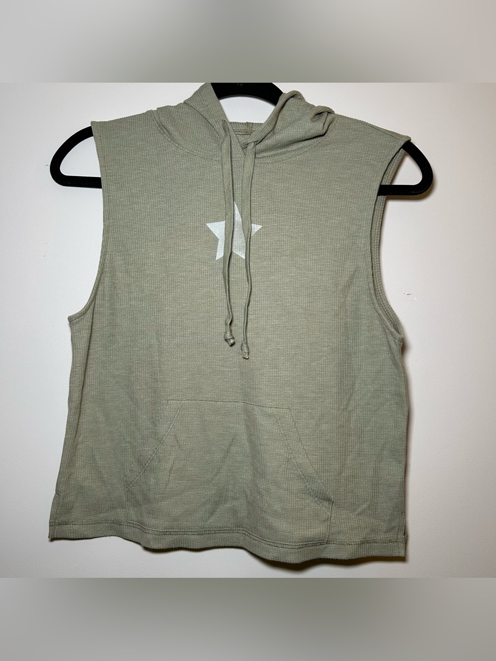 American Eagle x The Ziegler Sisters Sleeveless Waffle Knit Hoodie Tank Top M